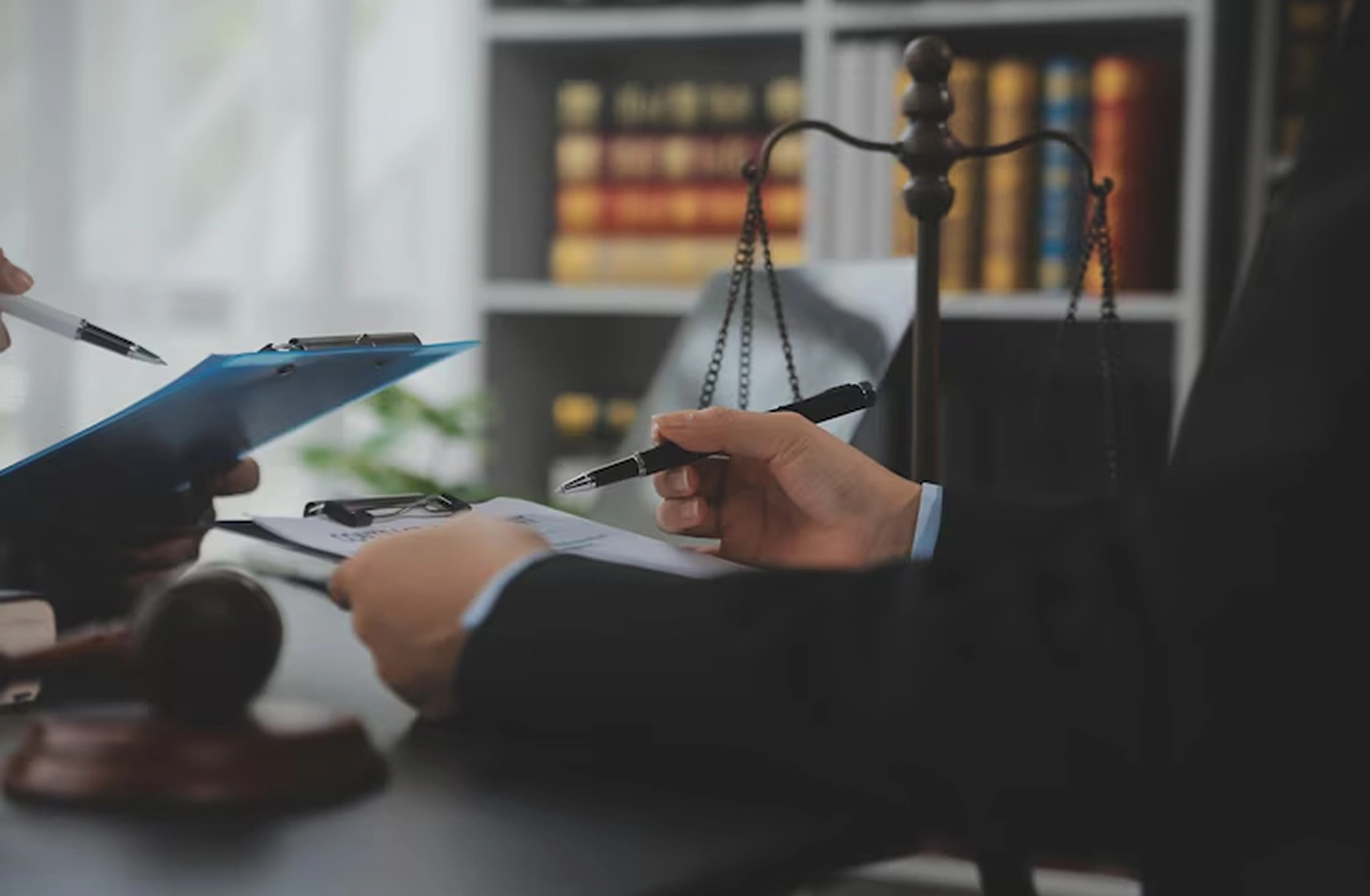 القضايا العمالية